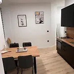 La Guardia شقة غييكا