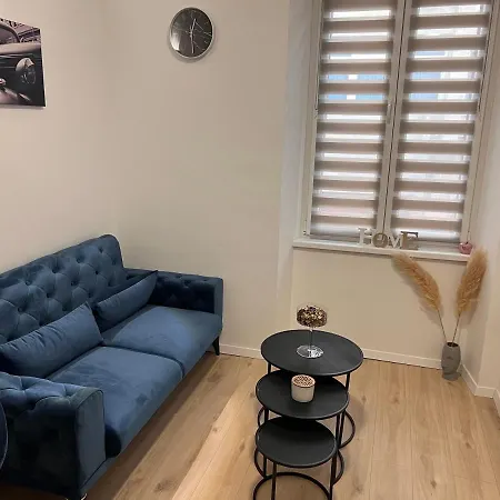 La Guardia Apartment