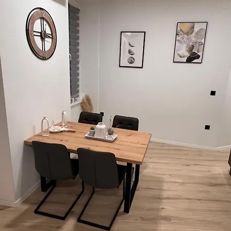 La Guardia Appartement *