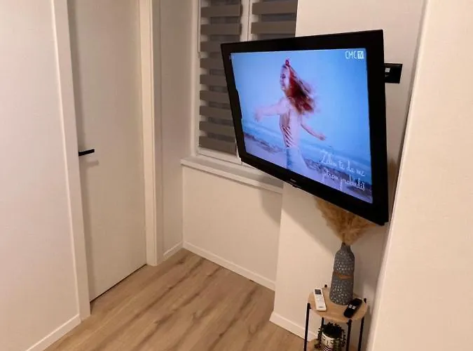 La Guardia Apartment *