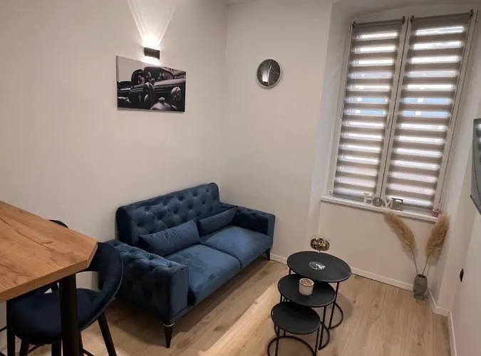 La Guardia Apartment